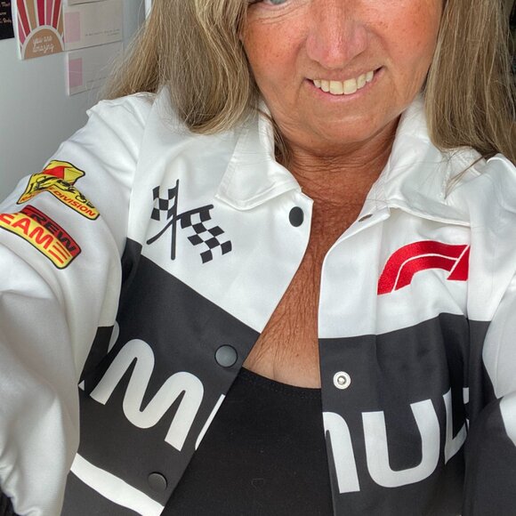 ~Ladies Racing F1 Signature Graphic Jacket~NWT's~XS~LAST ONE!!! - Picture 3 of 7